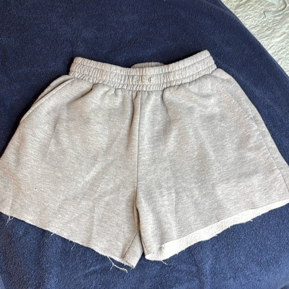 Grey shorts